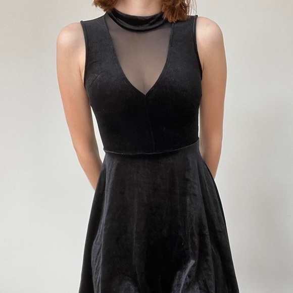 Derek Heart Black Velvet Mesh Front Detail Mini Dress Size M - Picture 3 of 16